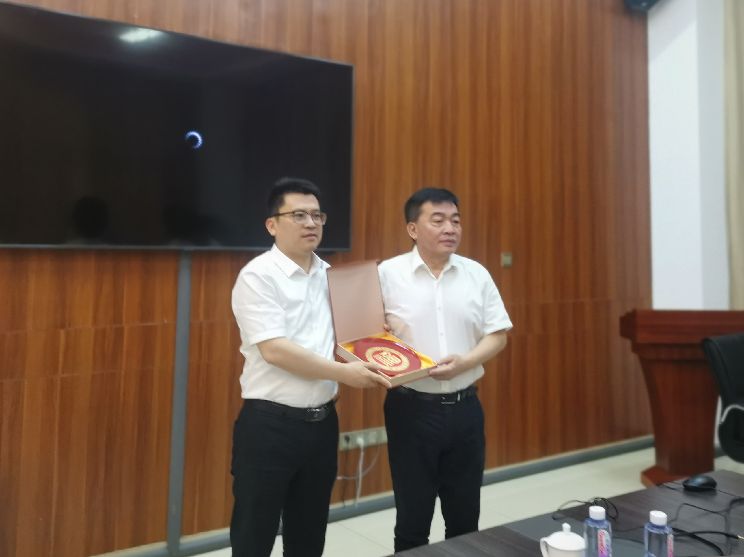 郭文忠副校长赴泉州台商投资区20230506.jpg